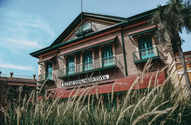 Estación Montoya y arquitectura ferroviaria